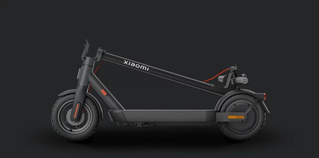  Xiaomi Electric Scooter 4 Pro (2. Gen.) zusammengeklappt