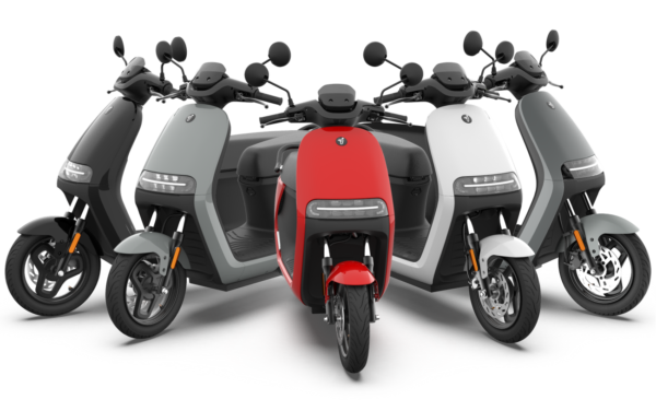 Segway E110S – Der clevere Elektro-Roller für die urbane Realität