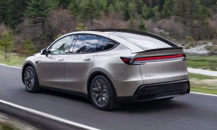 Neues Tesla Model Y Juniper L (Langversion)