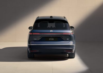 NIO ES8 hinten