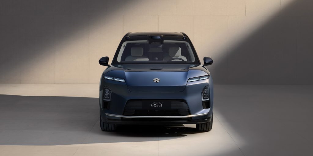 NIO ES8 vorne