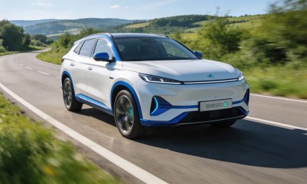 Erstes Fahrverbot für China-E-Autos in sensiblen Zonen