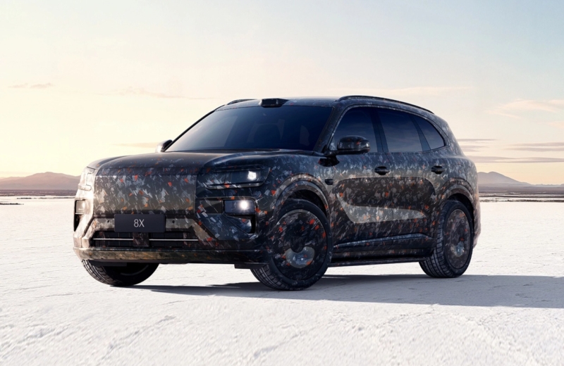 Zeekr 8X schräg vorne