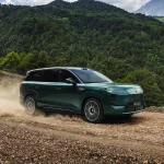 Denza N8L: Neues PHEV-Flaggschiff mit 430 km E-Reichweite, 728-kW-Flash-Laden und God’s Eye 5.0 gestartet