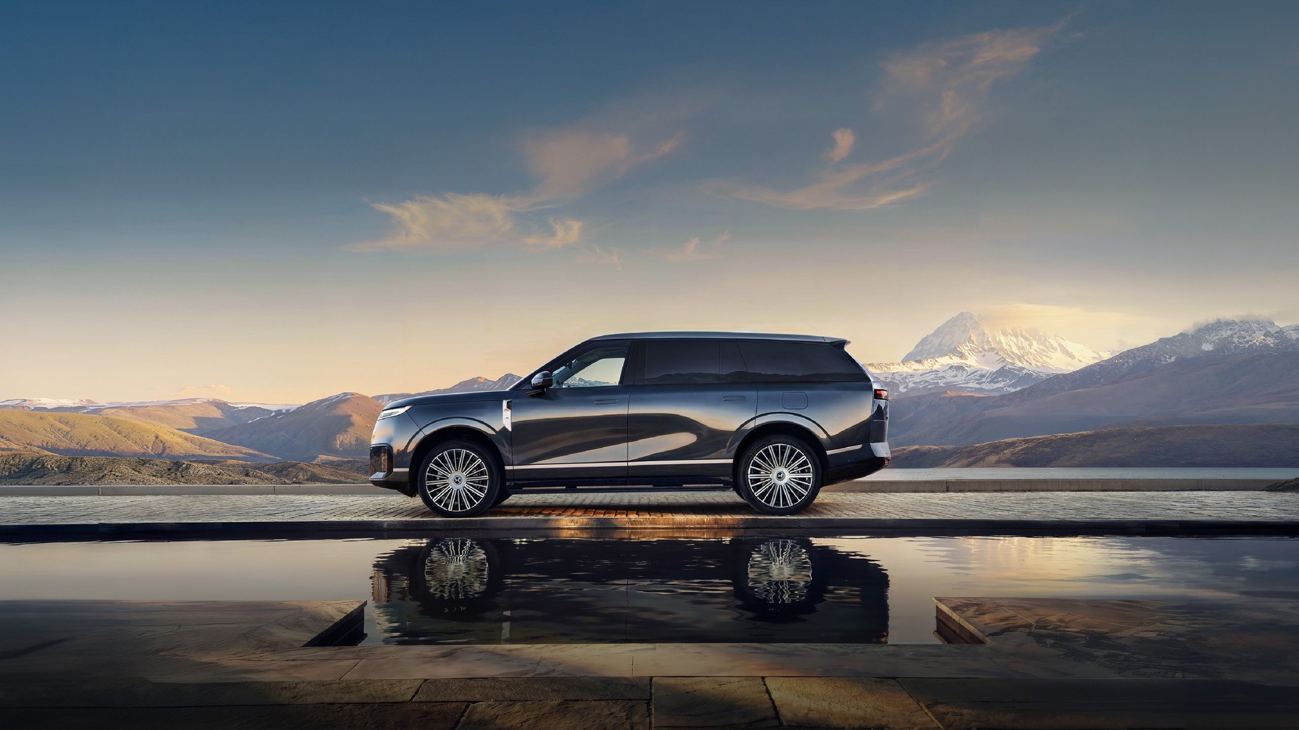 Xpeng GX Seitenansicht – 5.265 mm Länge mit klassischer SUV-Silhouette und 22-Zoll-Felgen