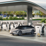 Xpeng bringt Megawatt-Ladestationen mit eingebauten Akkus nach Europa – 1.040 kW ohne Netzausbau