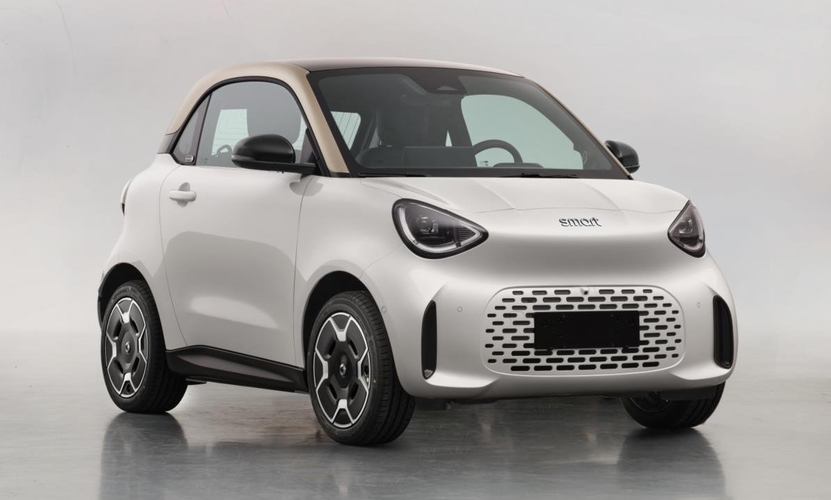 smart #2 – finale Serienversion aus der MIIT-Zulassung, zweifarbiges Design mit angedeuteter Tridion-Sicherheitszelle